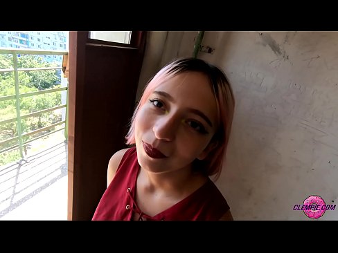 ❤️ شاگرد سينوئل چوسي ٿو هڪ اجنبي کي ٻاهر جي پوئتي ۾ - هن جي منهن تي ❌ مقعد فحش